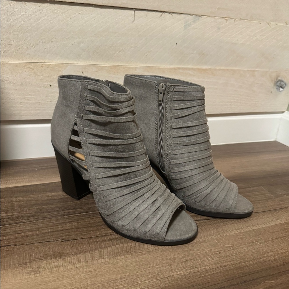 Women’s open toed booties